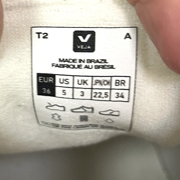 Veja White and Black Sneakers women 5 - Picture 8 of 16
